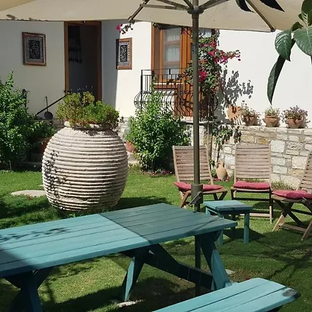 Sezgin Boutique Κουσάντασι